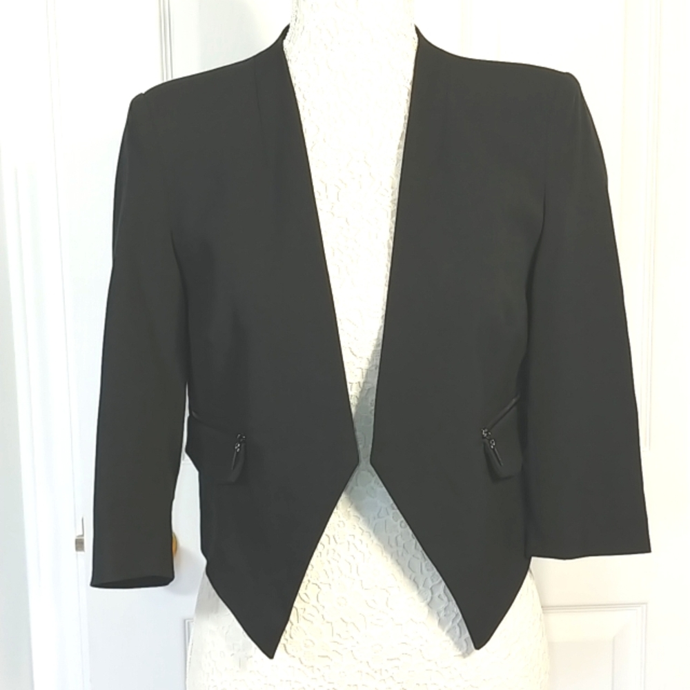 Jones NY - Cropped blazer black Size 4 NWT